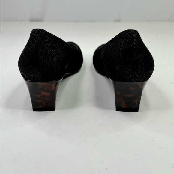 Stuart Weitzman black textured pointed toe wedges tortoise shell heel 8.5 - Picture 3 of 11